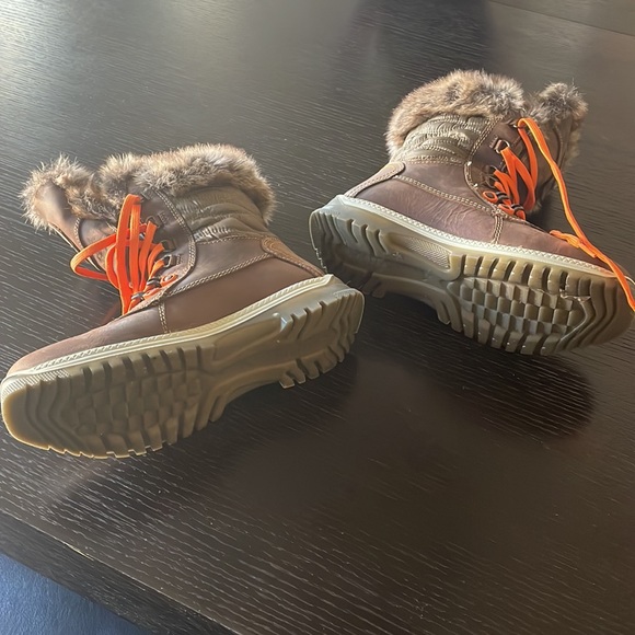 Santana Canada boots - Picture 2 of 5